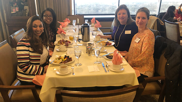 DoGooders in Texas Attend the Bridge Breast Network Breakfast