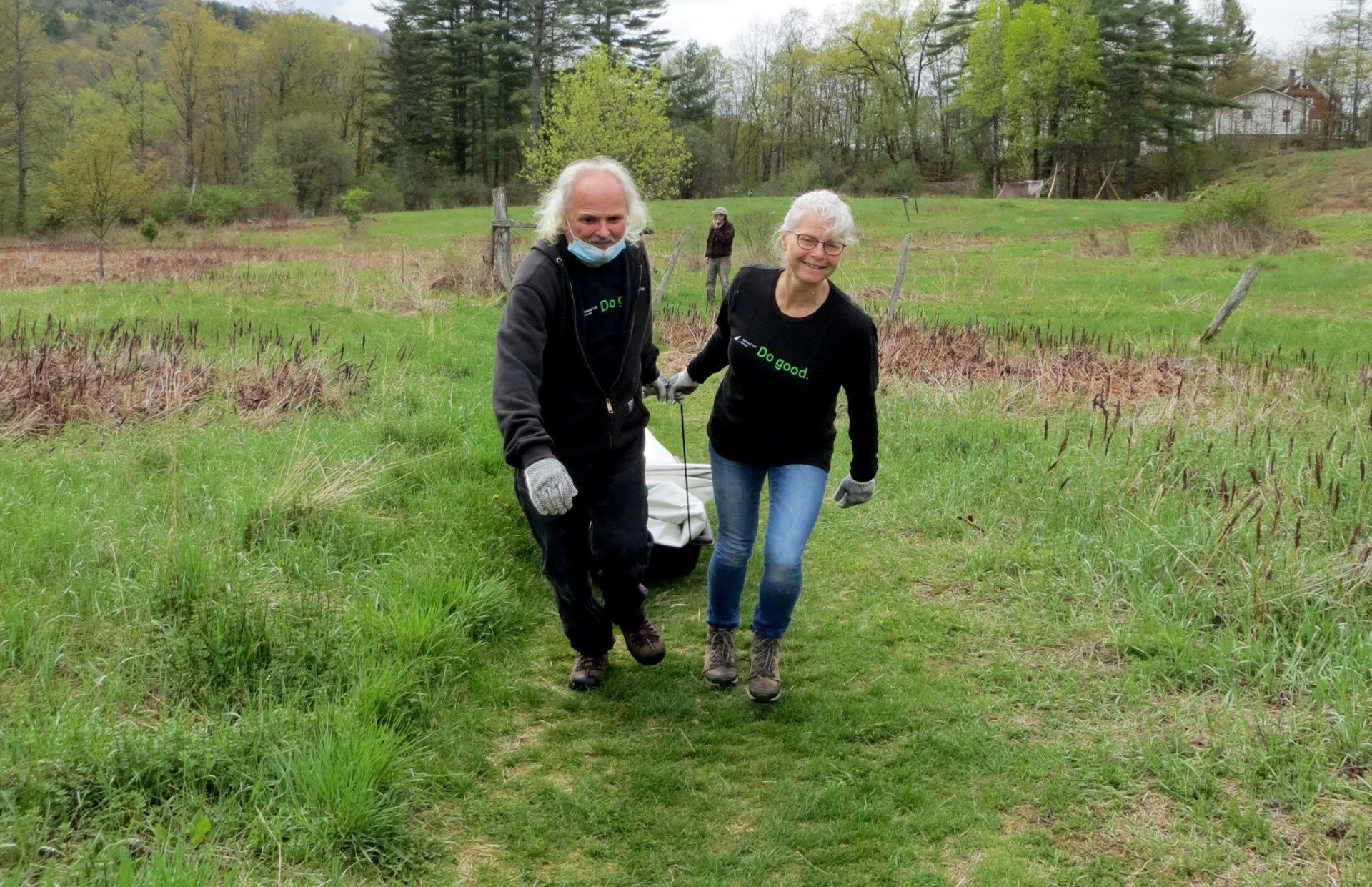 North Branch Nature Center Gets A Helping Hand From Our Do Gooders